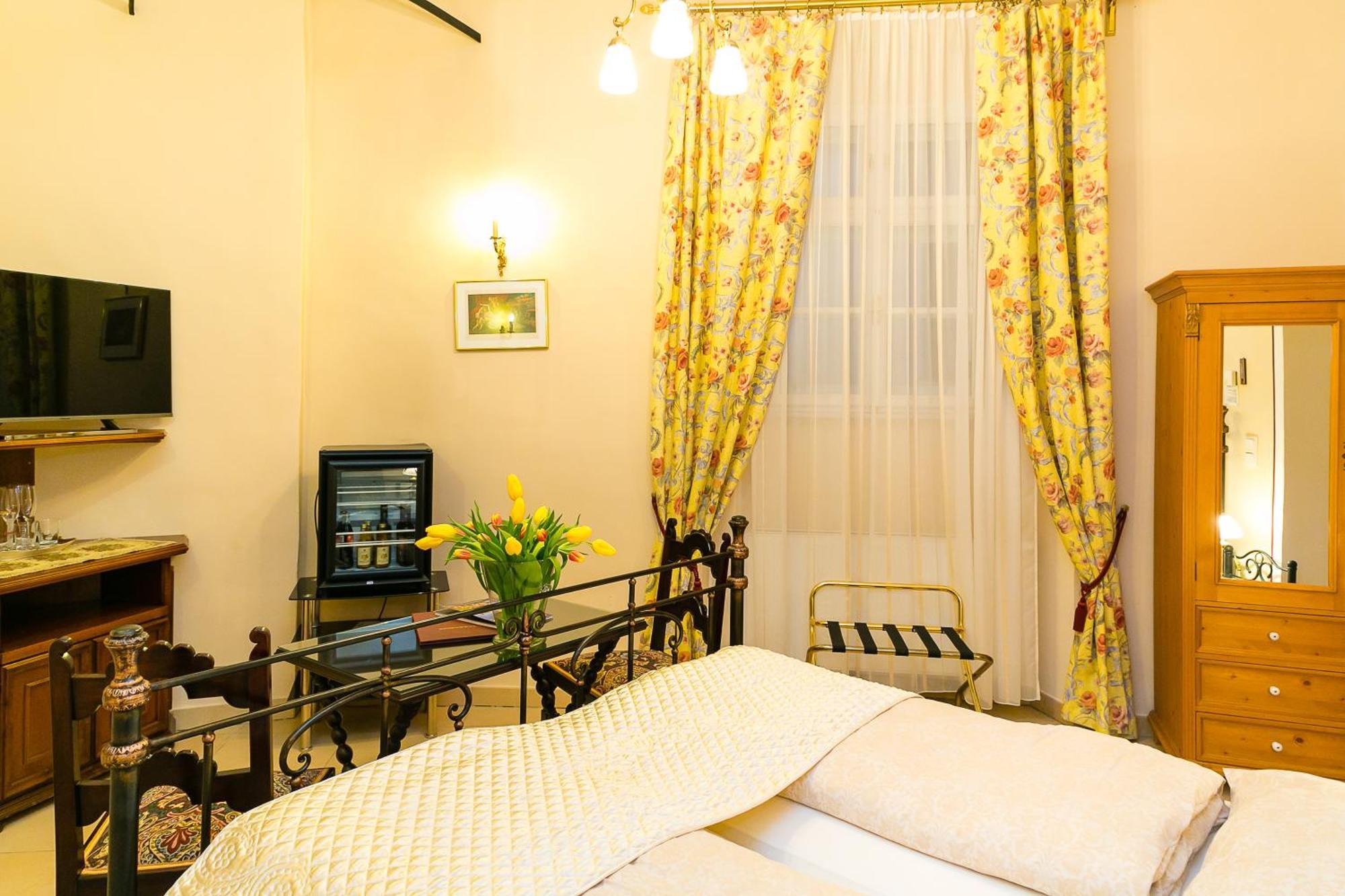 Boutique Hotel Ur-Wachau Вайсенкирхен-ин-дер-Вахау Экстерьер фото