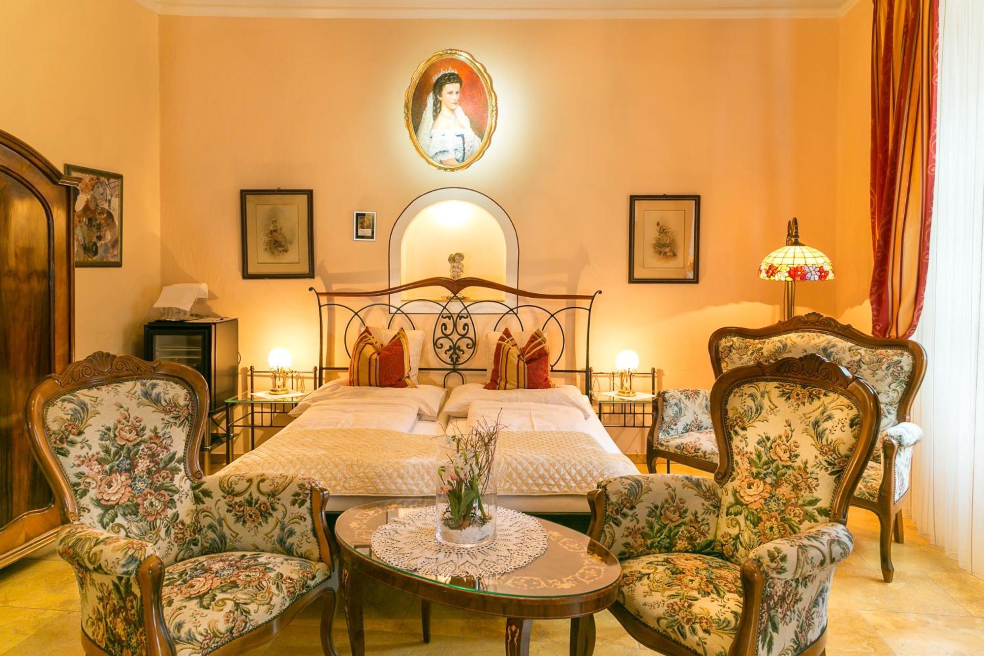 Boutique Hotel Ur-Wachau Вайсенкирхен-ин-дер-Вахау Экстерьер фото