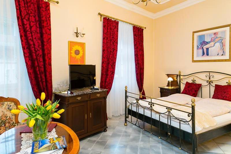Boutique Hotel Ur-Wachau Вайсенкирхен-ин-дер-Вахау Экстерьер фото